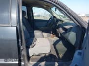 ✅ 2010 Dodge Dakota Bighorn/Lonestar • VIN: 1D7CW3GK1AS155513 • Lot: 41437670. Wystawiony na IAAI z przebiegiem 184 199 mil. Bezpłatny archiwum sprzedaży aukcyjnych z USA i szczegółowy raport historii pojazdu na DreamBid. Zdjęcie 5.