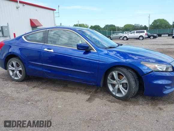 ✅ 2011 Honda Accord EX-L • VIN: 1HGCS2B87BA004633 • Лот: 40138483. Опубликован ранее на IAAI с пробегом 89 596 миль. Бесплатный доступ к архиву аукционных продаж из США и подробный отчёт об истории автомобиля на DreamBid. Изображение 13.