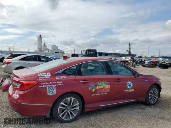 2018 Honda Accord Touring with VIN 1HGCV3F97JA007479, listed as a Copart auction lot 81621075 with 250,038 mi miles and Salvage title. Bid and sale history available at DreamBid. Image 3.
