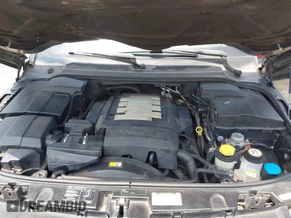 ✅ 2006 Land Rover LR3 HSE • VIN: SALAG25496A408533 • Lot: 43051588. Wystawiony na IAAI z przebiegiem 144 714 mil. Bezpłatny archiwum sprzedaży aukcyjnych z USA i szczegółowy raport historii pojazdu na DreamBid. Zdjęcie 10.