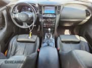 ✅ 2016 Infiniti QX70 • VIN: JN8CS1MW4GM400081 • Lot: 85894745. Wystawiony na Copart z przebiegiem 91 503 mil. Bezpłatny archiwum sprzedaży aukcyjnych z USA i szczegółowy raport historii pojazdu na DreamBid. Zdjęcie 8.