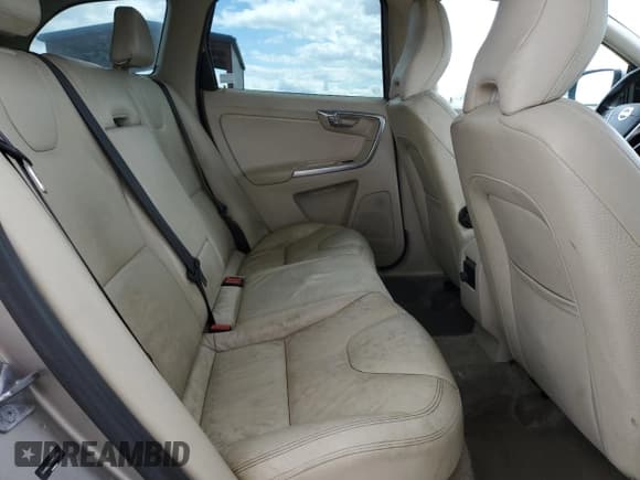 ✅ 2014 Volvo XC60 R-Design Premier Plus • VIN: YV4902DZ5E2552288 • Lot: 55175945. Listed on Copart with 161,743 mi. Free auction sales archive from the USA and detailed vehicle history report at DreamBid. Image 10.