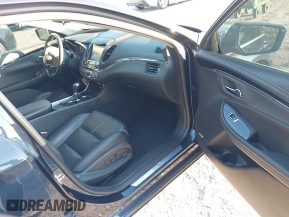 ✅ 2019 Chevrolet Impala Premier • VIN: 2G1105S31K9104202 • Лот: 43801012. Опубликован ранее на IAAI с пробегом 102 806 миль. Бесплатный доступ к архиву аукционных продаж из США и подробный отчёт об истории автомобиля на DreamBid. Изображение 5.