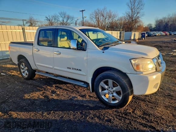 ✅ 2011 Nissan Titan SL • VIN: 1N6AA0EC1BN305465 • Lot: 97016175. Listed on Copart with 237,523 mi. Free auction sales archive from the USA and detailed vehicle history report at DreamBid. Image 4.