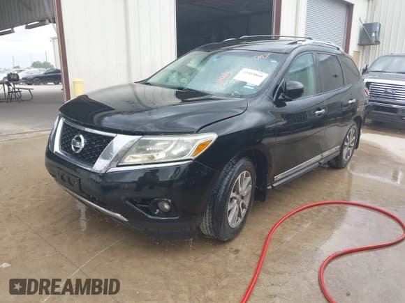 ✅ 2014 Nissan Pathfinder SV • VIN: 5N1AR2MN6EC685344 • Lot: 42003868. Listed on IAAI with 174,882 mi. Free auction sales archive from the USA and detailed vehicle history report at DreamBid. Image 2.