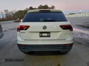 ✅ 2020 Volkswagen Tiguan S • VIN: 3VV1B7AX8LM154610 • Lot: 95835775. Wystawiony na Copart z przebiegiem 45 691 mil. Bezpłatny archiwum sprzedaży aukcyjnych z USA i szczegółowy raport historii pojazdu na DreamBid. Zdjęcie 6.