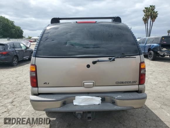 ✅ 2003 Chevrolet Suburban Z71 • VIN: 1GNFK16T63R147748 • Лот: 53528075. Опубликован ранее на Copart с пробегом 200 895 миль. Бесплатный доступ к архиву аукционных продаж из США и подробный отчёт об истории автомобиля на DreamBid. Изображение 6.