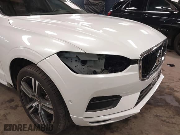 ✅ 2019 Volvo XC60 Momentum • VIN: LYVA22RK2KB230191 • Lot: 41248426. Listed on IAAI with 80,347 mi. Free auction sales archive from the USA and detailed vehicle history report at DreamBid. Image 6.