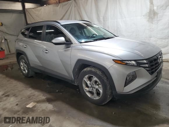 ✅ 2024 Hyundai Tucson SEL • VIN: 5NMJB3DE7RH298226 • Lot: 81321654. Wystawiony na Copart z przebiegiem 24 005 mil. Bezpłatny archiwum sprzedaży aukcyjnych z USA i szczegółowy raport historii pojazdu na DreamBid. Zdjęcie 4.