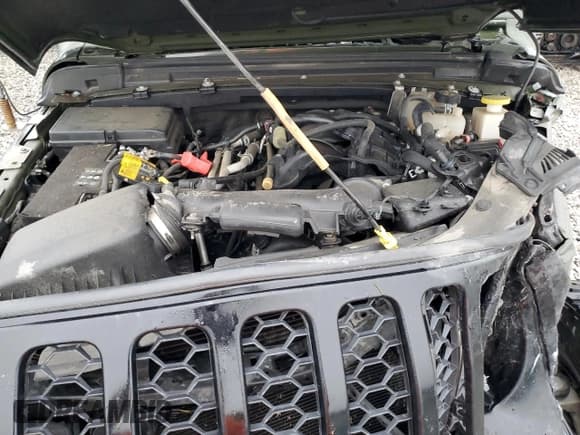 ✅ 2022 Jeep Gladiator Willys • VIN: 1C6HJTAG6NL135672 • Lot: 81495115. Wystawiony na Copart z przebiegiem 73 881 mil. Bezpłatny archiwum sprzedaży aukcyjnych z USA i szczegółowy raport historii pojazdu na DreamBid. Zdjęcie 11.