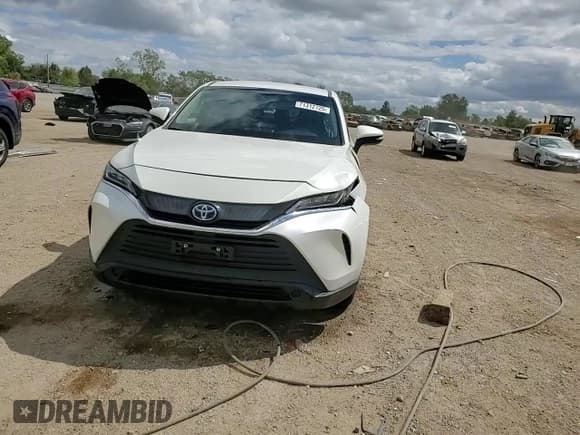 ✅ 2022 Toyota Venza XLE • VIN: JTEAAAAH2NJ103137 • Лот: 71312725. Опубликован ранее на Copart с пробегом 73 134 миль. Бесплатный доступ к архиву аукционных продаж из США и подробный отчёт об истории автомобиля на DreamBid. Изображение 13.
