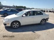 ✅ 2008 Volkswagen Jetta SE • VIN: 3VWRM71K68M193894 • Lot: 56195125. Listed on Copart with 192,927 mi. Free auction sales archive from the USA and detailed vehicle history report at DreamBid. Image 1.