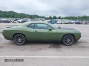 ✅ 2018 Dodge Challenger GT • VIN: 2C3CDZGG9JH246863 • Lot: 42732389. Wystawiony na IAAI z przebiegiem 96 950 mil. Bezpłatny archiwum sprzedaży aukcyjnych z USA i szczegółowy raport historii pojazdu na DreamBid. Zdjęcie 14.