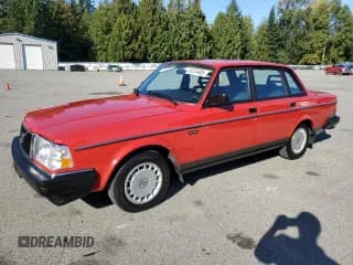 ✅ 1993 Volvo 240 • VIN: YV1AS8804P1484173 • Lot: 81374405. Listed on Copart with 118,698 mi. Free auction sales archive from the USA and detailed vehicle history report at DreamBid. Image 1.
