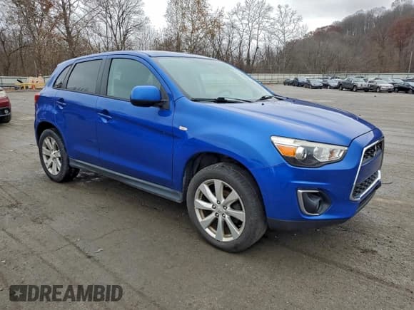 ✅ 2015 Mitsubishi Outlander ES • VIN: 4A4AR3AU0FE023506 • Лот: 93947725. Опубликован ранее на Copart с пробегом 118 900 миль. Бесплатный доступ к архиву аукционных продаж из США и подробный отчёт об истории автомобиля на DreamBid. Изображение 4.