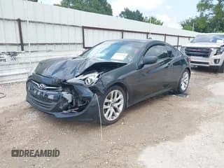 ✅ 2013 Hyundai Genesis Coupe 2.0T • VIN: KMHHT6KD0DU091858 • Lot: 42923154. Wystawiony na IAAI z przebiegiem 128 246 mil. Bezpłatny archiwum sprzedaży aukcyjnych z USA i szczegółowy raport historii pojazdu na DreamBid. Zdjęcie 2.