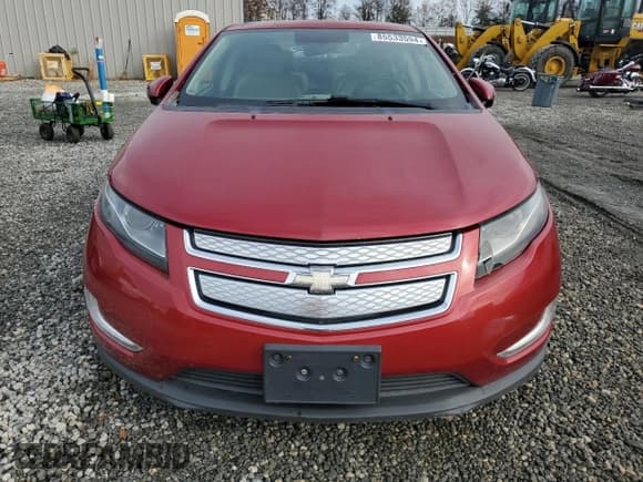 ✅ 2013 Chevrolet Volt • VIN: 1G1RB6E46DU136222 • Lot: 85533594. Wystawiony na Copart z przebiegiem 130 281 mil. Bezpłatny archiwum sprzedaży aukcyjnych z USA i szczegółowy raport historii pojazdu na DreamBid. Zdjęcie 5.