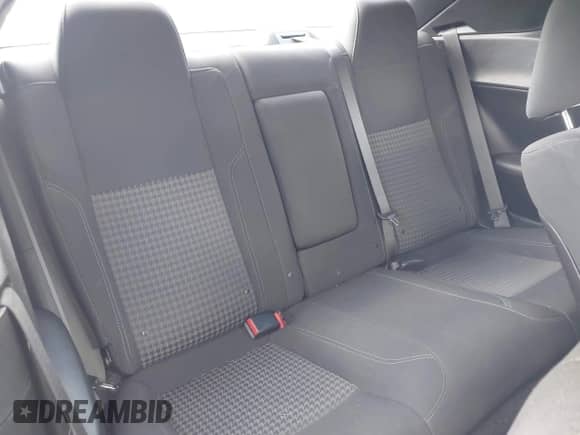 2019 Dodge Challenger SXT с VIN 2C3CDZGG9KH690438, выставлен на аукционе IAAI как лот 42722262 с пробегом 63 244 миль миль и . История ставок и продаж доступна на DreamBid. Изображение 8.