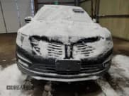 ✅ 2017 Lincoln MKC Reserve • VIN: 5LMCJ3D97HUL32096 • Lot: 92155725. Wystawiony na Copart z przebiegiem 104 625 mil. Bezpłatny archiwum sprzedaży aukcyjnych z USA i szczegółowy raport historii pojazdu na DreamBid. Zdjęcie 5.