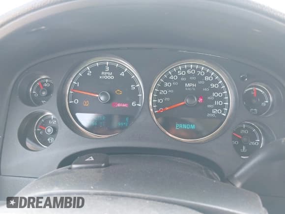 ✅ 2011 Chevrolet Tahoe LS • VIN: 1GNSKAE01BR308768 • Lot: 42262573. Listed on IAAI with 268,966 mi. Free auction sales archive from the USA and detailed vehicle history report at DreamBid. Image 7.