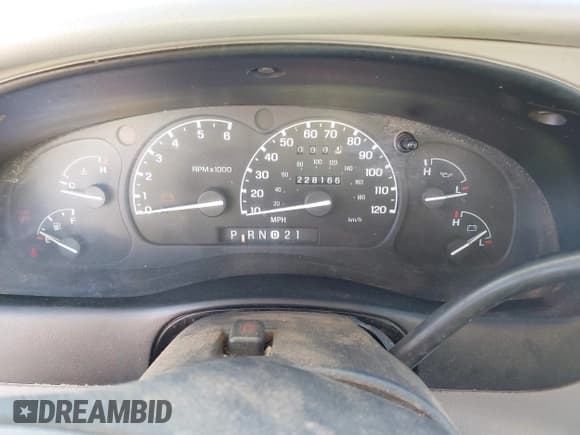 ✅ 1997 Mercury Mountaineer • VIN: 4M2DU55P8VUJ15965 • Lot: 43910191. Listed on IAAI with 228,166 mi. Free auction sales archive from the USA and detailed vehicle history report at DreamBid. Image 7.
