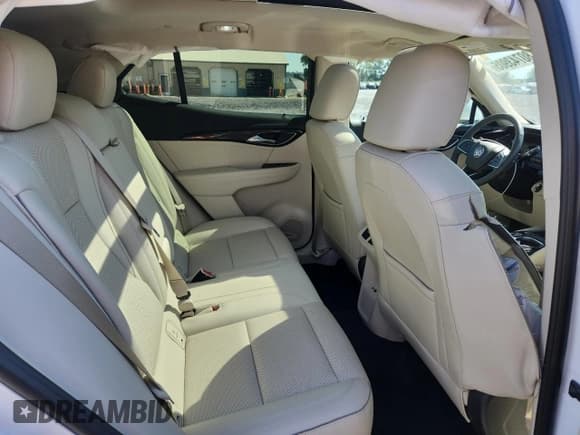 ✅ 2022 Buick Envision Essence • VIN: LRBFZNR41ND046101 • Lot: 80743905. Wystawiony na Copart z przebiegiem 28 513 mil. Bezpłatny archiwum sprzedaży aukcyjnych z USA i szczegółowy raport historii pojazdu na DreamBid. Zdjęcie 11.