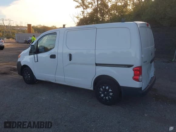 ✅ 2019 Nissan NV200 SV • VIN: 3N6CM0KN3KK694816 • Lot: 43525671. Listed on IAAI with 109,837 mi. Free auction sales archive from the USA and detailed vehicle history report at DreamBid. Image 3.