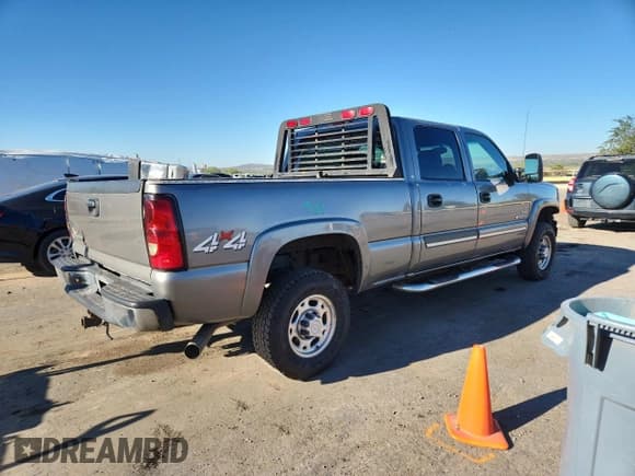 ✅ 2007 Chevrolet Silverado 2500HD LT3 • VIN: 1GCHK23D57F119967 • Lot: 83993785. Listed on Copart with 229,347 mi. Free auction sales archive from the USA and detailed vehicle history report at DreamBid. Image 3.
