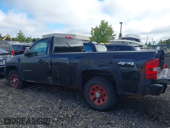 ✅ 2011 Chevrolet Silverado 1500 Work Truck • VIN: 1GCNKPEX0BZ433363 • Лот: 43263065. Опубликован ранее на IAAI с пробегом Не указан. Бесплатный доступ к архиву аукционных продаж из США и подробный отчёт об истории автомобиля на DreamBid. Изображение 13.