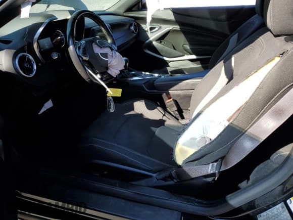 ✅ 2017 Chevrolet Camaro 1LT • VIN: 1G1FA1RX0H0154421 • Lot: 90821185. Listed on Copart with 69,150 mi. Free auction sales archive from the USA and detailed vehicle history report at DreamBid. Image 7.