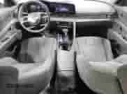 ✅ 2025 Hyundai Elantra SEL Convenience • VIN: KMHLS4DG5SU948424 • Lot: 90835265. Wystawiony na Copart z przebiegiem 11 226 mil. Bezpłatny archiwum sprzedaży aukcyjnych z USA i szczegółowy raport historii pojazdu na DreamBid. Zdjęcie 8.