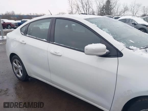 ✅ 2015 Dodge Dart SXT • VIN: 1C3CDFBB4FD432020 • Lot: 43805354. Wystawiony na IAAI z przebiegiem 129 574 mil. Bezpłatny archiwum sprzedaży aukcyjnych z USA i szczegółowy raport historii pojazdu na DreamBid. Zdjęcie 13.