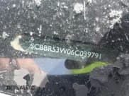 ✅ 2006 Bentley Flying Spur • VIN: SCBBR53W06C039791 • Lot: 42295068. Wystawiony na IAAI z przebiegiem 48 739 mil. Bezpłatny archiwum sprzedaży aukcyjnych z USA i szczegółowy raport historii pojazdu na DreamBid. Zdjęcie 9.