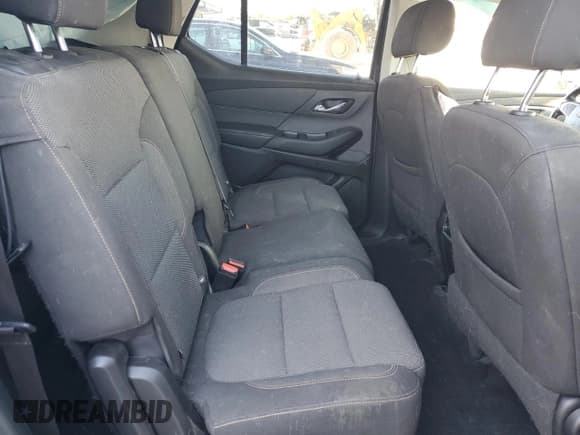 ✅ 2020 Chevrolet Traverse LT Cloth • VIN: 1GNERGKW7LJ319617 • Lot: 84260345. Wystawiony na Copart z przebiegiem 72 214 mil. Bezpłatny archiwum sprzedaży aukcyjnych z USA i szczegółowy raport historii pojazdu na DreamBid. Zdjęcie 11.