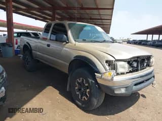✅ 2002 Toyota Tacoma PreRunner • VIN: 5TESN92N12Z123221 • Lot: 43067445. Wystawiony na IAAI z przebiegiem 282 792 mil. Bezpłatny archiwum sprzedaży aukcyjnych z USA i szczegółowy raport historii pojazdu na DreamBid. Zdjęcie 1.