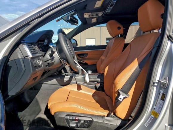 ✅ 2018 BMW 4 Series 430i • VIN: WBA4J1C58JBG81106 • Lot: 91780595. Wystawiony na Copart z przebiegiem 73 419 mil. Bezpłatny archiwum sprzedaży aukcyjnych z USA i szczegółowy raport historii pojazdu na DreamBid. Zdjęcie 7.