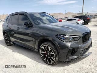 ✅ 2022 BMW X5 M • VIN: 5YMJU0C09N9L15281 • Lot: 53771493. Wystawiony na Copart z przebiegiem Nie podano. Bezpłatny archiwum sprzedaży aukcyjnych z USA i szczegółowy raport historii pojazdu na DreamBid. Zdjęcie 4.