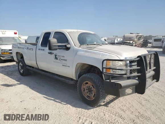 ✅ 2013 Chevrolet Silverado 2500HD • VIN: 1GB2CVC8XDZ356945 • Lot: 76039334. Wystawiony na Copart z przebiegiem 223 018 mil. Bezpłatny archiwum sprzedaży aukcyjnych z USA i szczegółowy raport historii pojazdu na DreamBid. Zdjęcie 4.