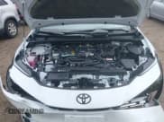 ✅ 2025 Toyota Prius LE • VIN: JTDADABU3S3026317 • Lot: 42463263. Wystawiony na IAAI z przebiegiem 629 mil. Bezpłatny archiwum sprzedaży aukcyjnych z USA i szczegółowy raport historii pojazdu na DreamBid. Zdjęcie 10.