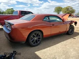 ✅ 2023 Dodge Challenger GT • VIN: 2C3CDZJG8PH605783 • Lot: 49749104. Wystawiony na Copart z przebiegiem 1 388 mil. Bezpłatny archiwum sprzedaży aukcyjnych z USA i szczegółowy raport historii pojazdu na DreamBid. Zdjęcie 3.