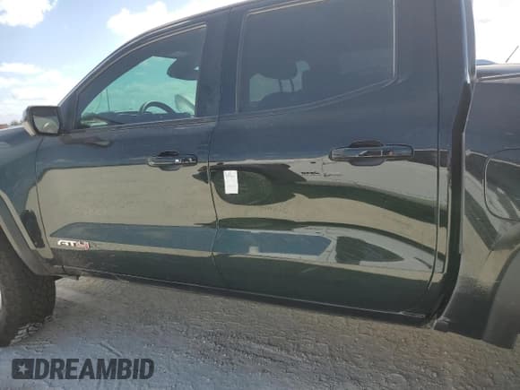 ✅ 2024 GMC Canyon 4WD AT4X • VIN: 1GTP6EEK2R1145665 • Lot: 75542324. Listed on Copart with 2,353 mi. Free auction sales archive from the USA and detailed vehicle history report at DreamBid. Image 12.