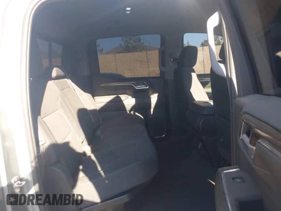 2024 Chevrolet Silverado 1500 LT с VIN 3GCPDDEK9RG261432, выставлен на аукционе IAAI как лот 43302717 с пробегом 18 579 миль миль и . История ставок и продаж доступна на DreamBid. Изображение 8.