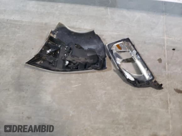 ✅ 2007 Mitsubishi Raider LS • VIN: 1Z7HT28KX7S216386 • Лот: 88034315. Опубликован ранее на Copart с пробегом 162 337 миль. Бесплатный доступ к архиву аукционных продаж из США и подробный отчёт об истории автомобиля на DreamBid. Изображение 14.