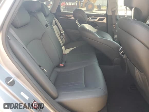 ✅ 2015 Hyundai Genesis 3.8L • VIN: KMHGN4JE8FU058842 • Lot: 61799414. Wystawiony na Copart z przebiegiem 69 693 mil. Bezpłatny archiwum sprzedaży aukcyjnych z USA i szczegółowy raport historii pojazdu na DreamBid. Zdjęcie 10.