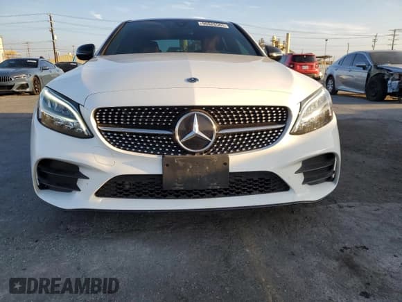 ✅ 2020 Mercedes-Benz C 300 • VIN: W1KWF8DB8LR599318 • Lot: 90826565. Listed on Copart with 41,985 mi. Free auction sales archive from the USA and detailed vehicle history report at DreamBid. Image 5.