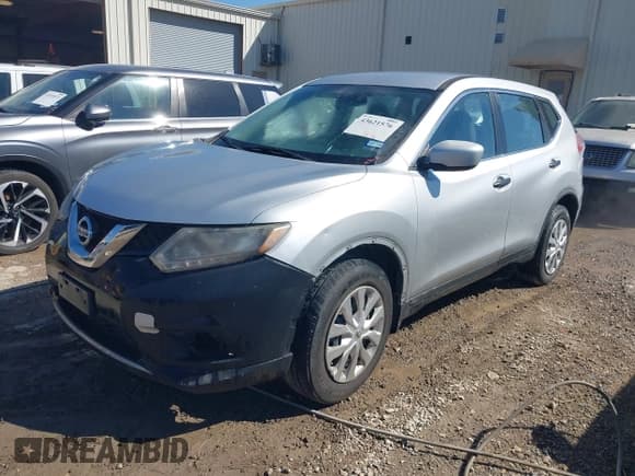 ✅ 2016 Nissan Rogue SV • VIN: KNMAT2MT2GP630955 • Лот: 43621576. Опубликован ранее на IAAI с пробегом 141 403 миль. Бесплатный доступ к архиву аукционных продаж из США и подробный отчёт об истории автомобиля на DreamBid. Изображение 2.