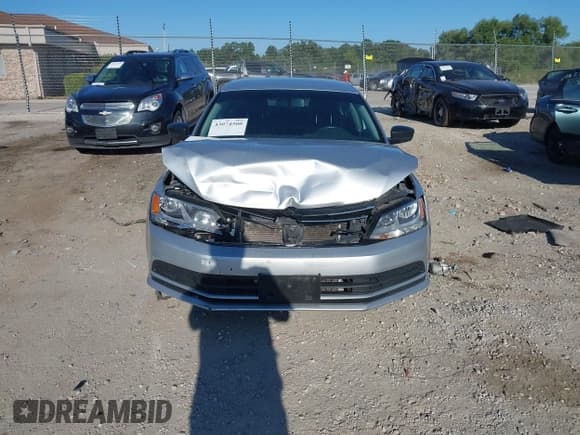 ✅ 2015 Volkswagen Jetta S • VIN: 3VW2K7AJ5FM324972 • Lot: 43074500. Listed on IAAI with 173,780 mi. Free auction sales archive from the USA and detailed vehicle history report at DreamBid. Image 12.