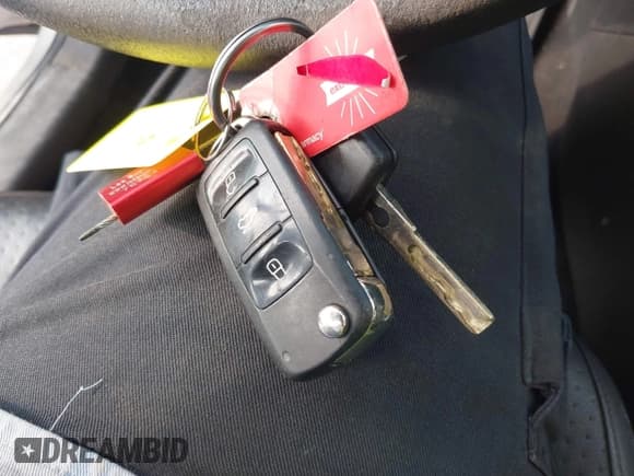 ✅ 2014 Volkswagen Jetta SE • VIN: 3VWD17AJ7EM307200 • Lot: 43751598. Listed on IAAI with 170,748 mi. Free auction sales archive from the USA and detailed vehicle history report at DreamBid. Image 11.