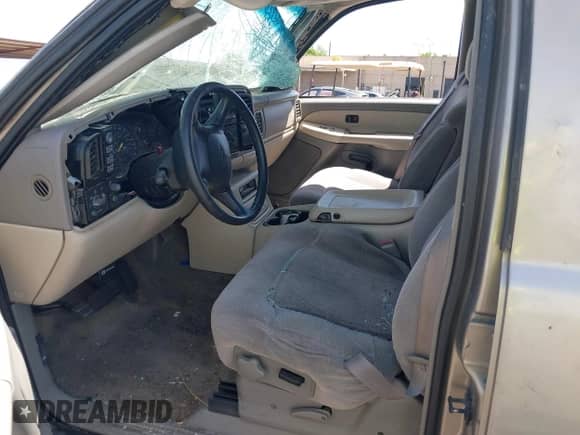 2001 Chevrolet Tahoe LT z VIN 1GNEK13T81R122136, wystawiony jako IAAI lot #42272857 z przebiegiem 216 060 mil mil oraz . Historia ofert i sprzedaży dostępna na DreamBid. Obrazek 5.