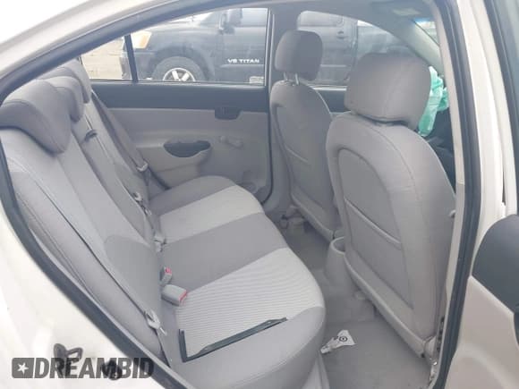 ✅ 2007 Hyundai Accent GLS • VIN: KMHCN46C37U139349 • Лот: 42532274. Опубликован ранее на IAAI с пробегом Не указан. Бесплатный доступ к архиву аукционных продаж из США и подробный отчёт об истории автомобиля на DreamBid. Изображение 8.